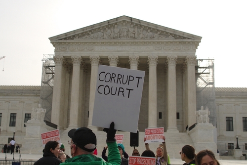 Supreme Court Strikes Down Chevron, Weakening Federal Regulatory Power